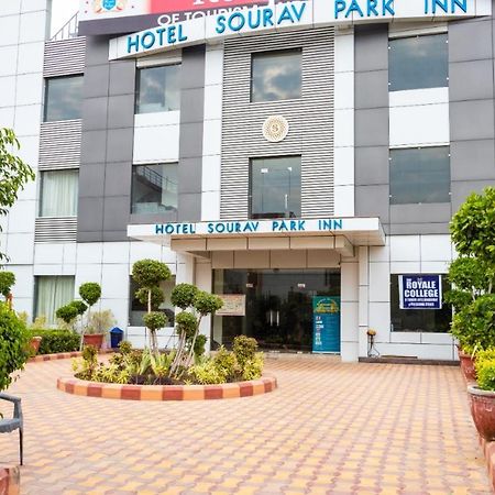Sourav Park Inn Agra  Exterior foto