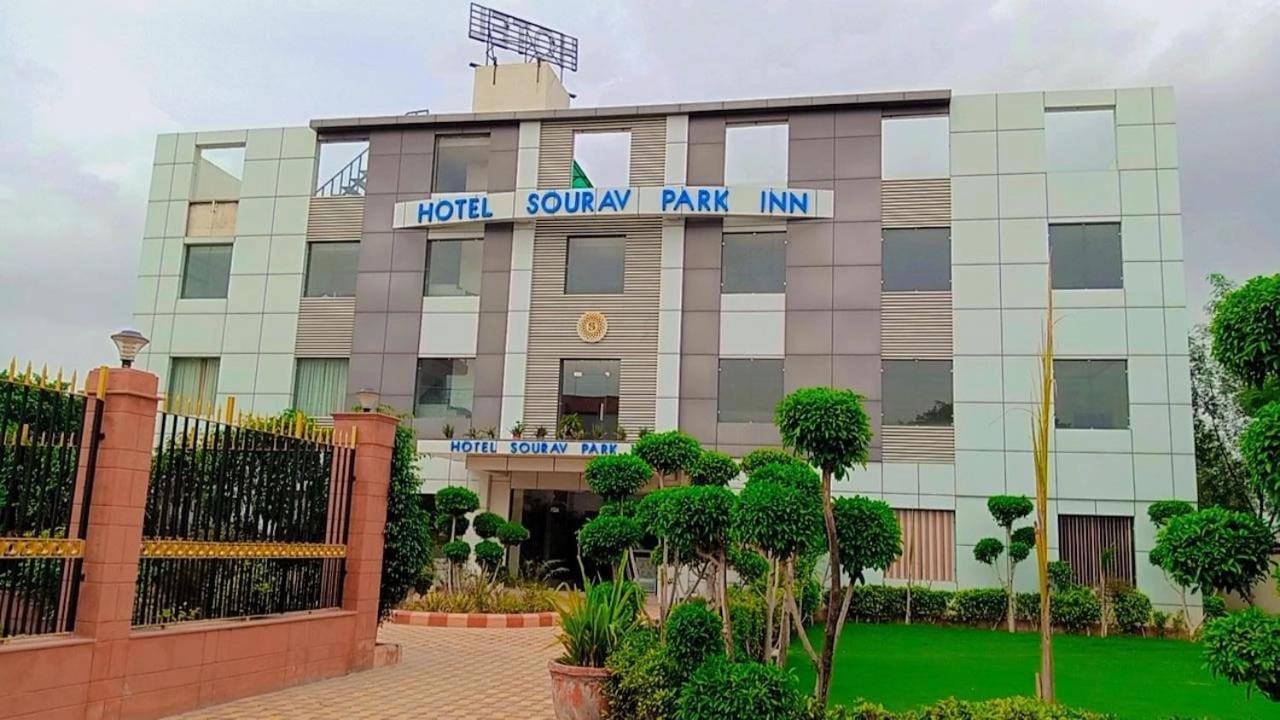 Sourav Park Inn Agra  Exterior foto